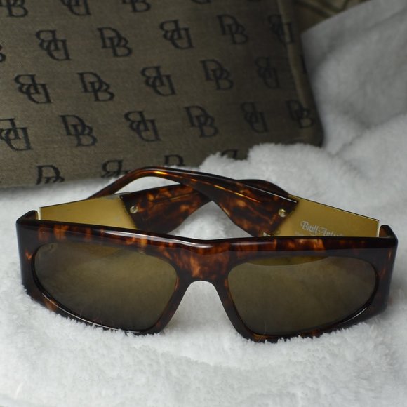 brill arte Accessories - Vintage Brill Arte Sunglasses Made in Italy